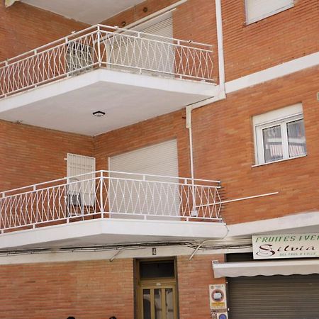 Apartamento En Pleno Centro De Cambrils Apartment Exterior photo